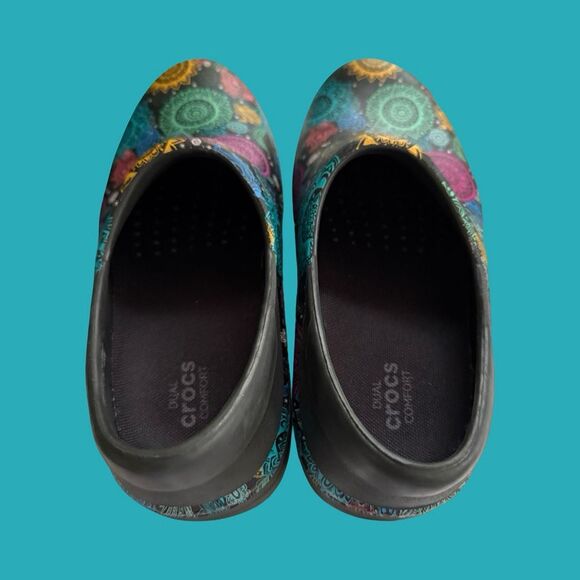Women’s Crocs Neria Pro II Black/Colorful Print  Dual Comfort Clogs Size W7 - Picture 8 of 10